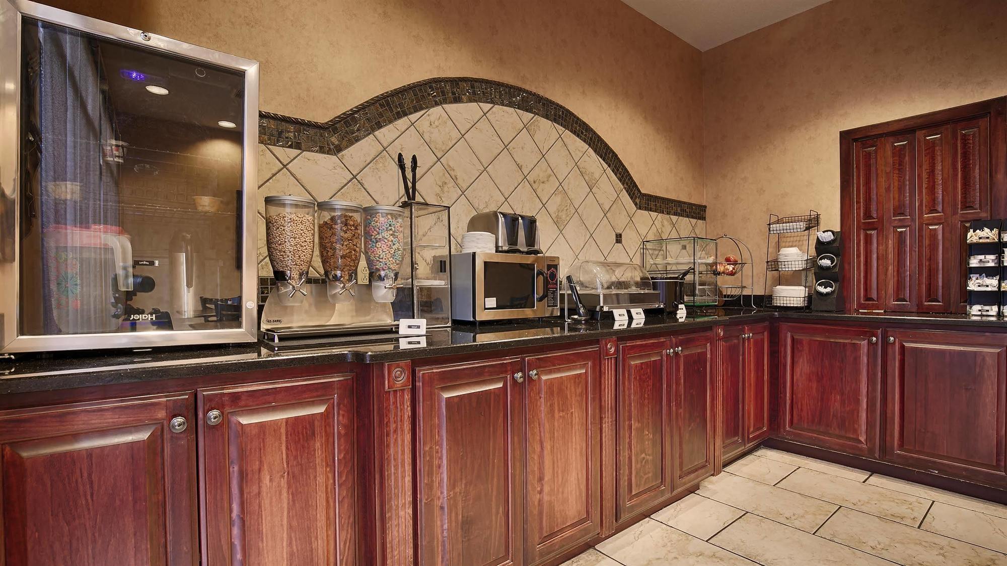 Best Western Plus Two Rivers Hotel & Suites Demopolis Exterior foto